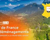 Un camion de déménagement sur une carte de France, prêt pour déménager en Suisse. Paysage montagneux en arrière-plan.